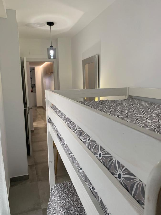 Los Boliches Holidays Suites ฟูเอนฮิโรลา ภายนอก รูปภาพ